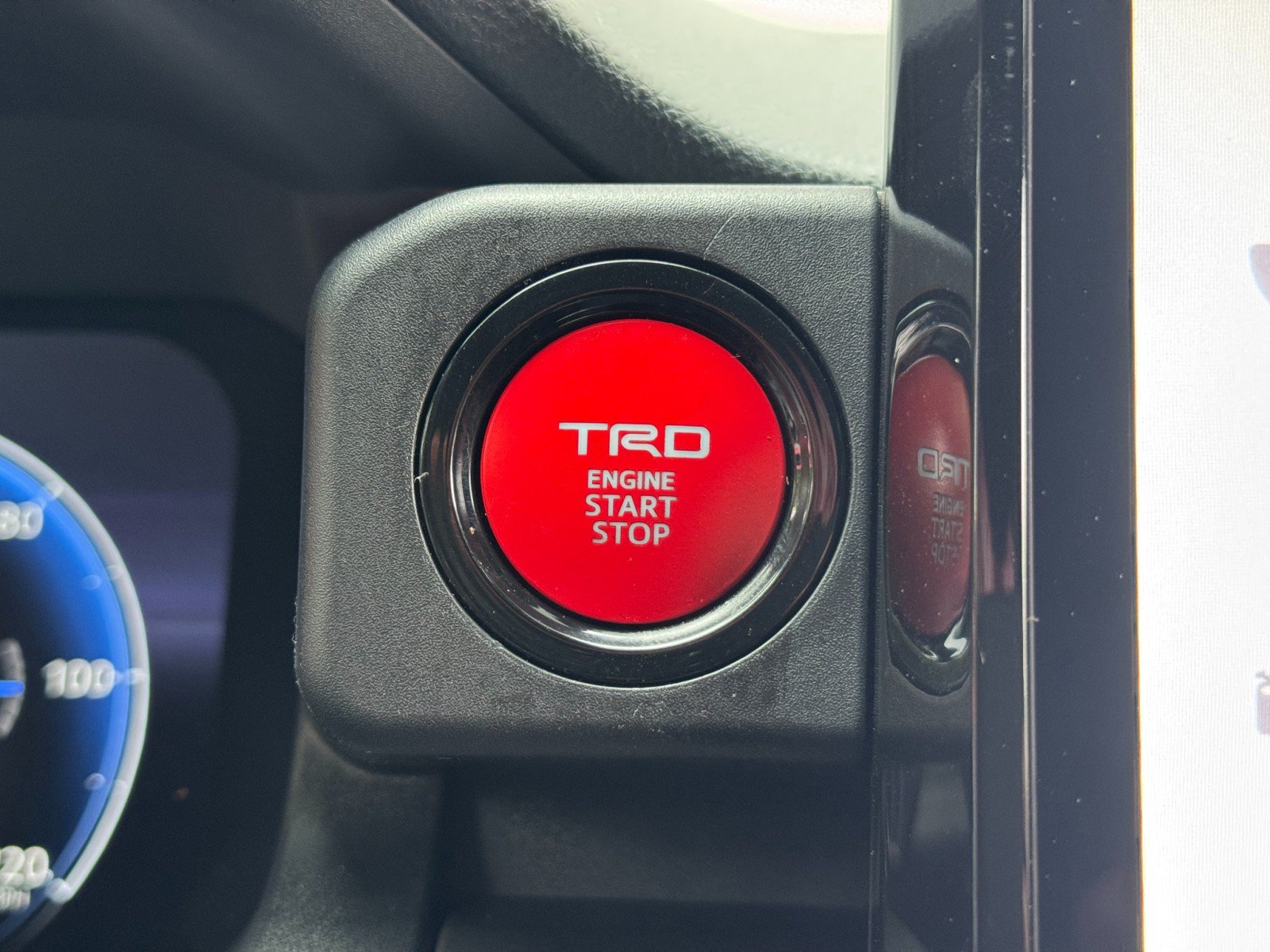 Used 2024 Toyota Tacoma TRD Off-Road w/ TRD Off Road Premium Package AWD/4WD image 23