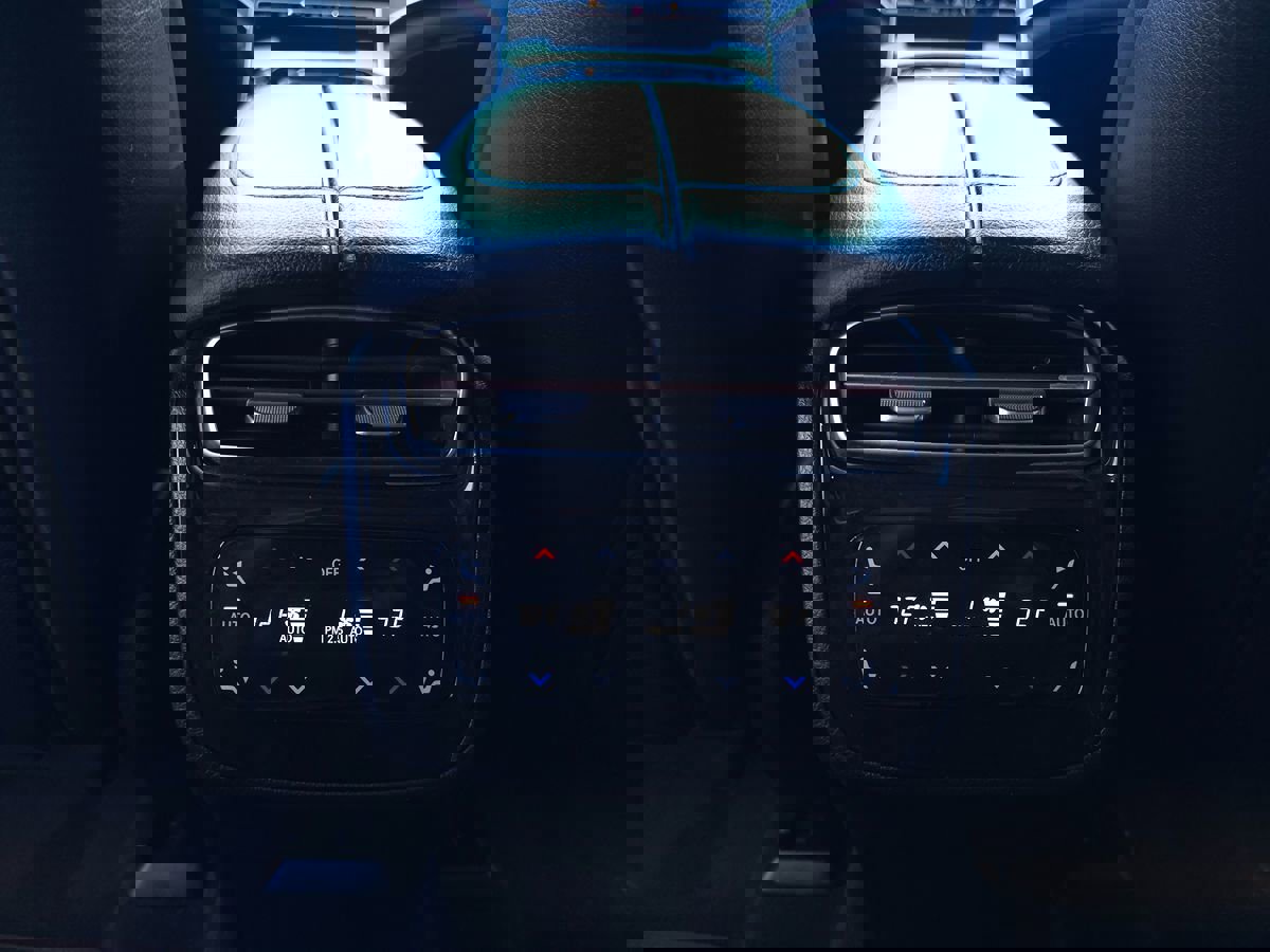 Used 2023 Mercedes-Benz EQE 500 4MATIC SUV image 17