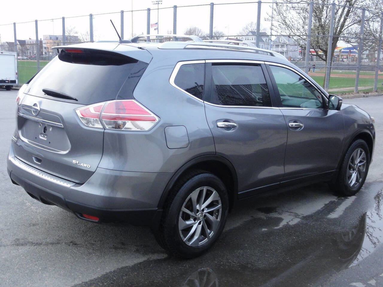 Used 2015 Nissan Rogue SL w/ SL Premium Package AWD/4WD image 4
