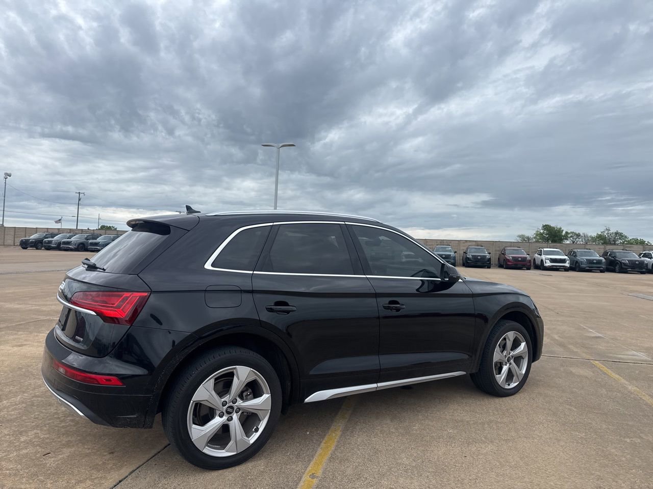 Used 2021 Audi Q5 2.0T Premium Plus w/ Premium Plus Package AWD/4WD image 21