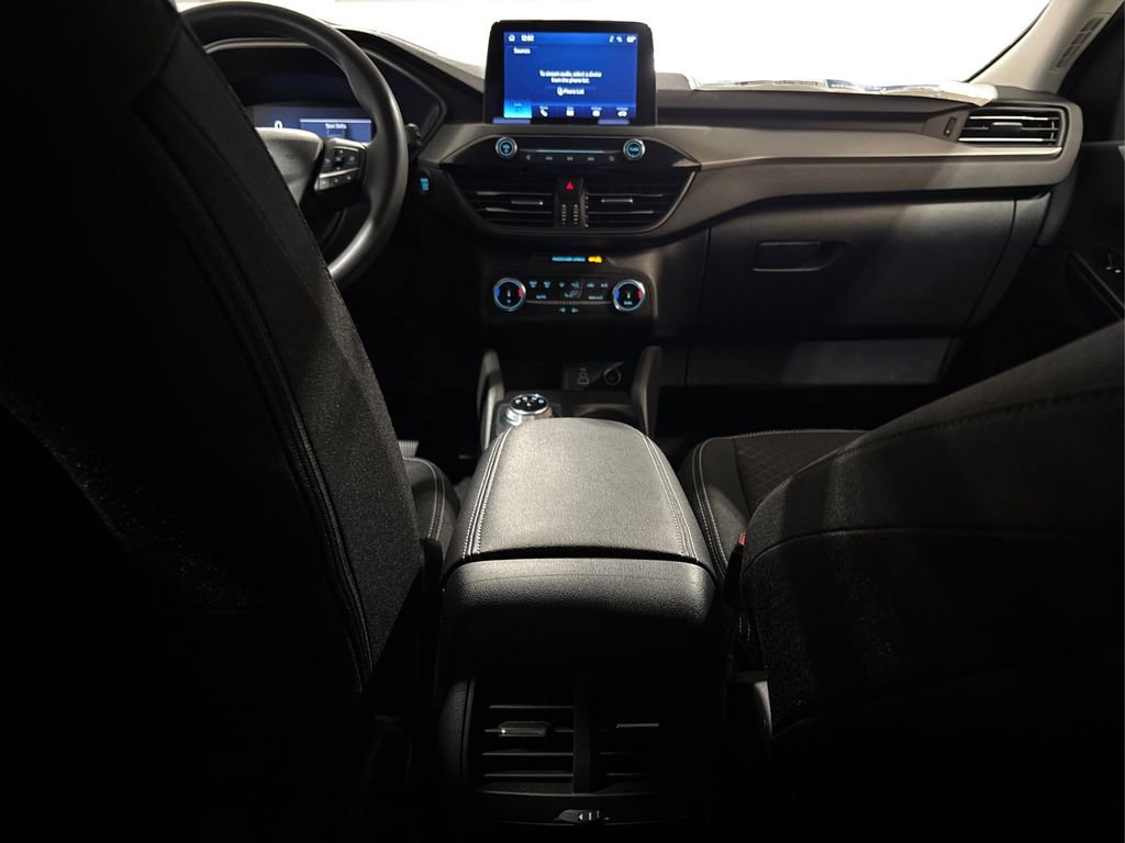 Used 2025 Ford Escape Active image 28