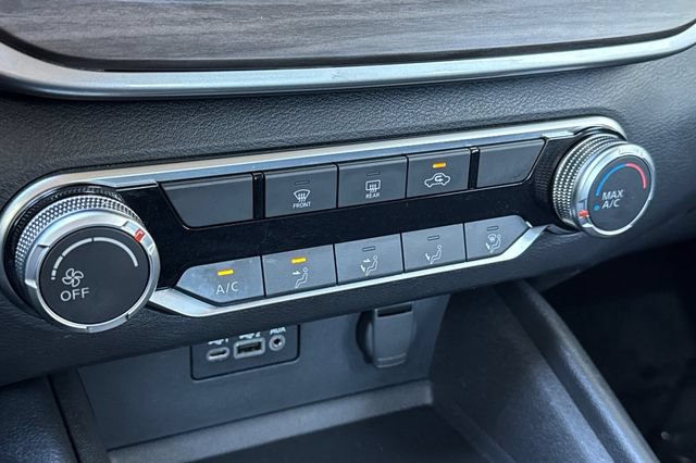 Used 2025 Nissan Altima 2.5 SV AWD/4WD image 28
