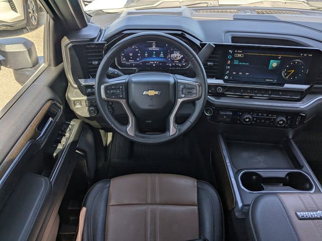 Used 2024 Chevrolet Silverado 2500 High Country w/ High Country Premium Package AWD/4WD image 13