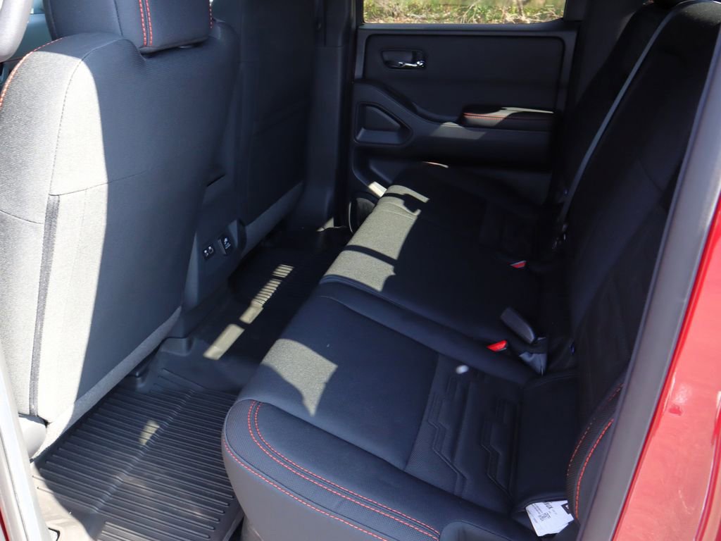 New 2025 Nissan Frontier PRO-4X w/ Pro Convenience Package image 10