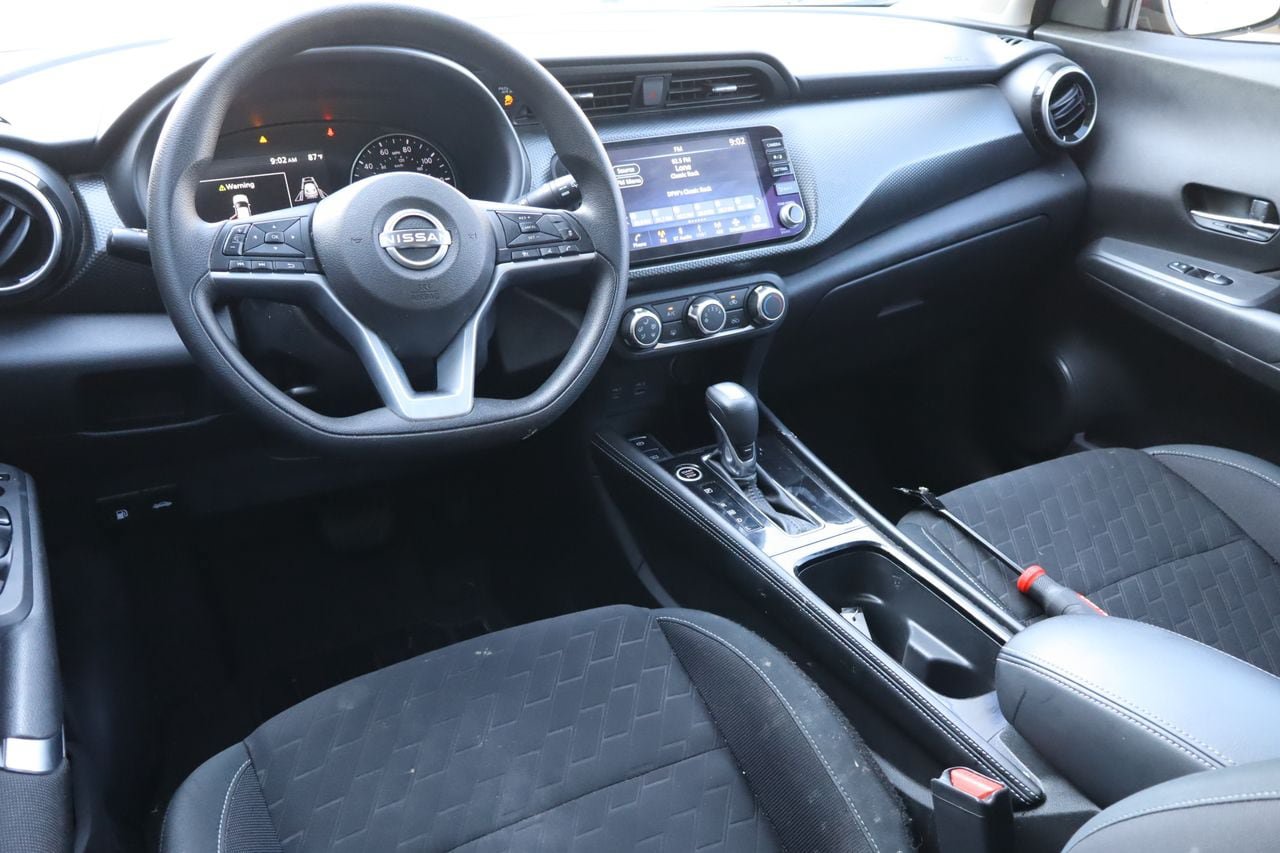 Used 2024 Nissan Kicks SV FWD image 4