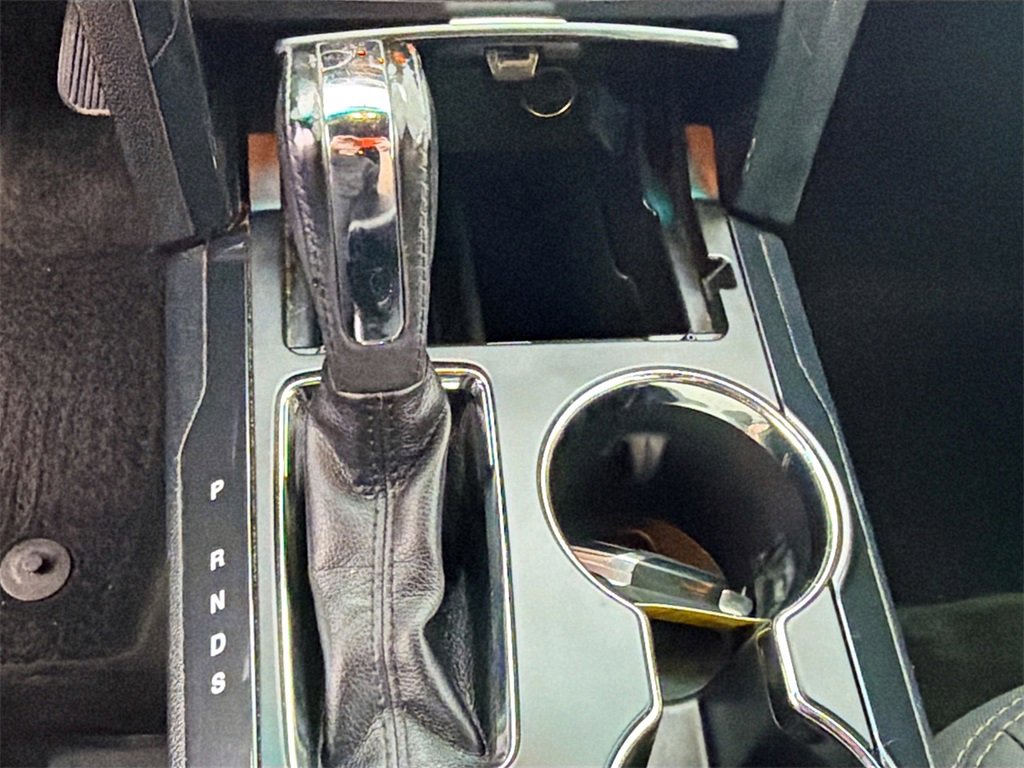 Used 2016 Ford Explorer XLT image 16