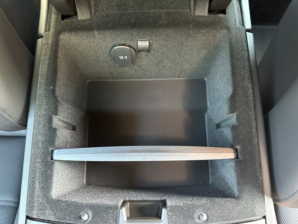 Used 2026 Porsche Panamera RWD image 27