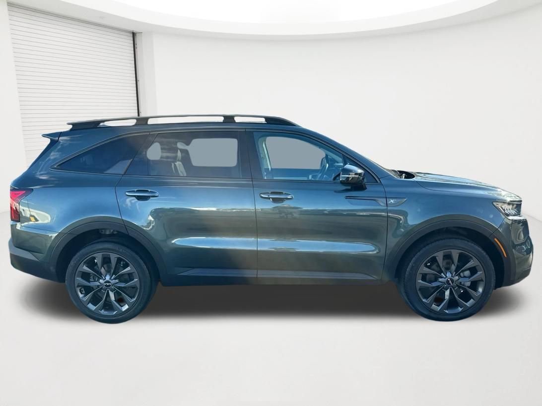 Used 2023 Kia Sorento X-Line EX image 4