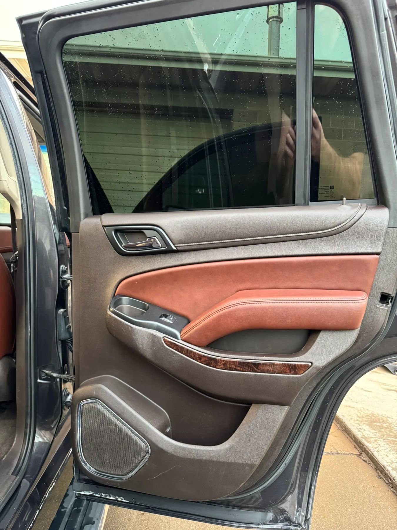 Used 2016 Chevrolet Tahoe LTZ AWD/4WD image 5