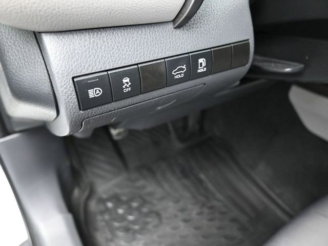 Used 2022 Toyota Camry LE FWD image 13