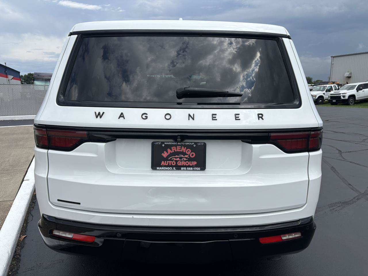 Used 2023 Jeep Wagoneer Series II w/ Convenience Group I AWD/4WD image 4