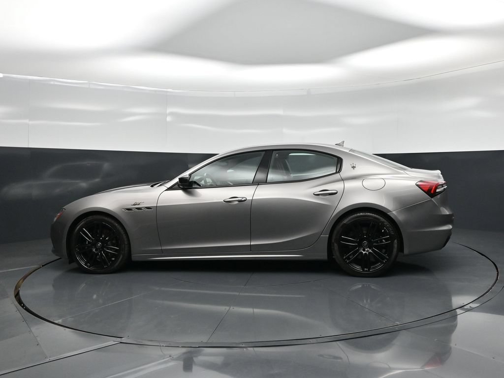 Used 2022 Maserati Ghibli GT RWD image 28