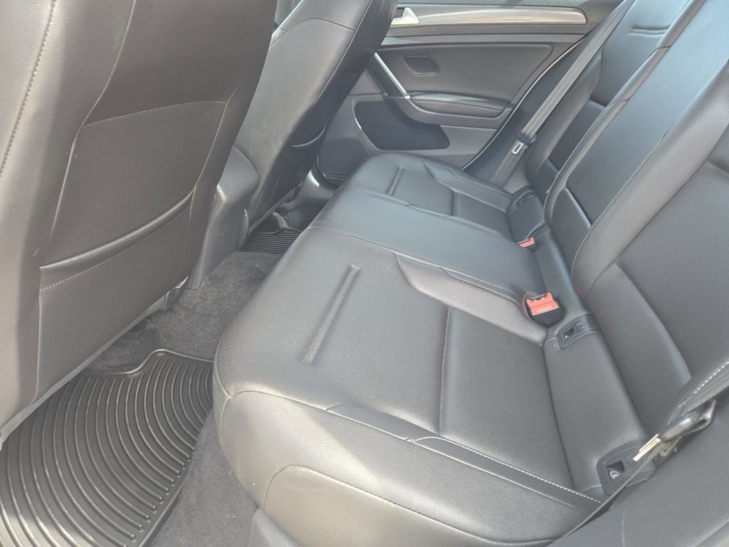 Used 2019 Volkswagen Golf SE image 31