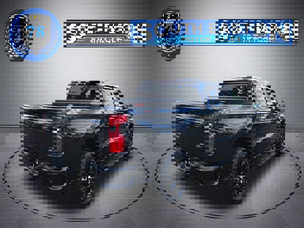 Used 2020 Chevrolet Silverado 1500 Custom w/ Custom Value Package image 6