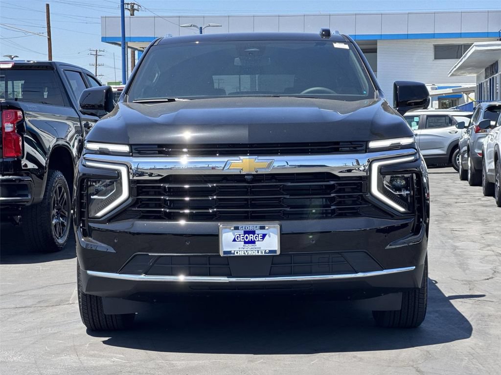 New 2026 Chevrolet Suburban LS RWD image 2