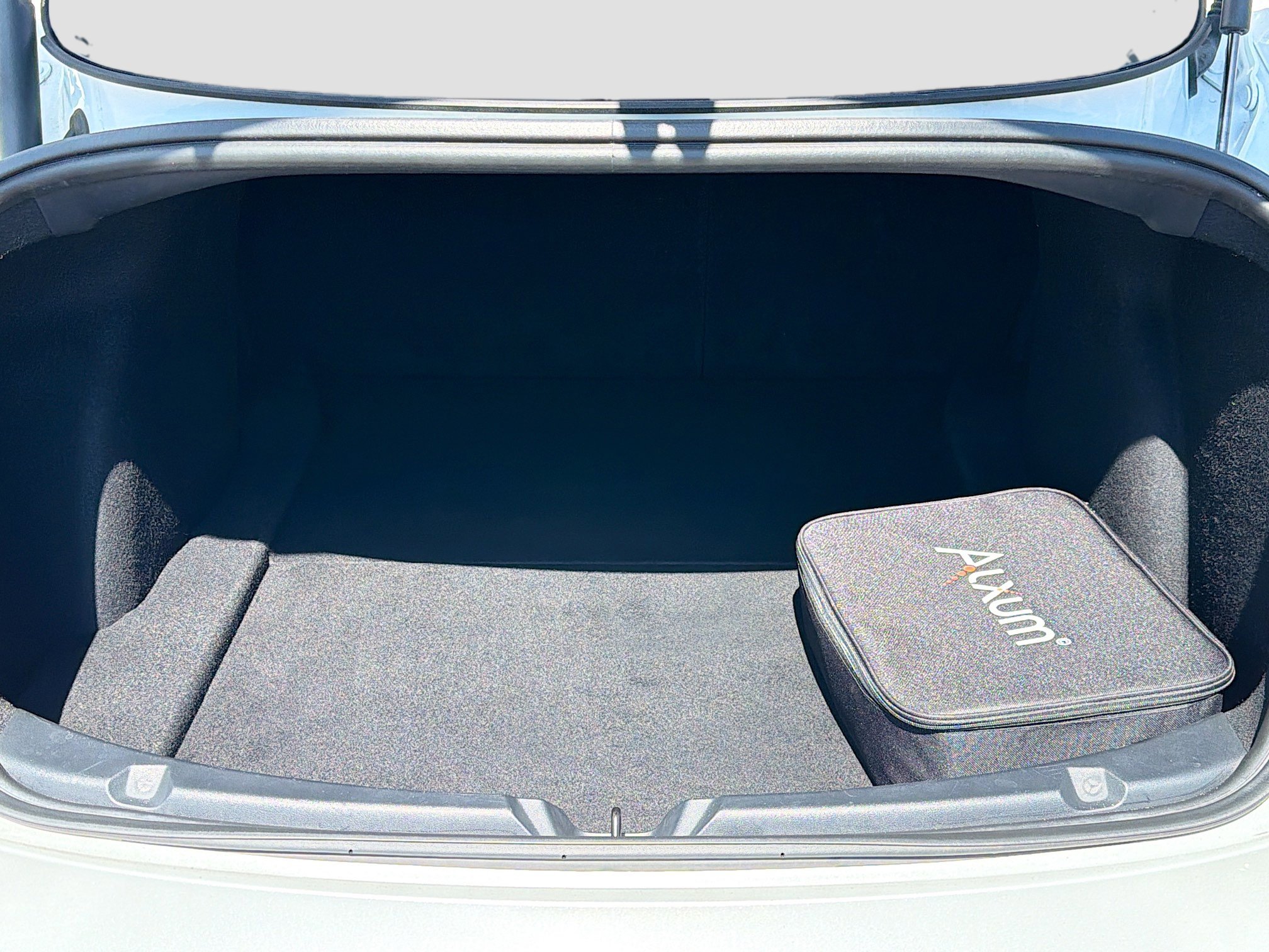 Used 2023 Tesla Model 3 Standard Range image 11