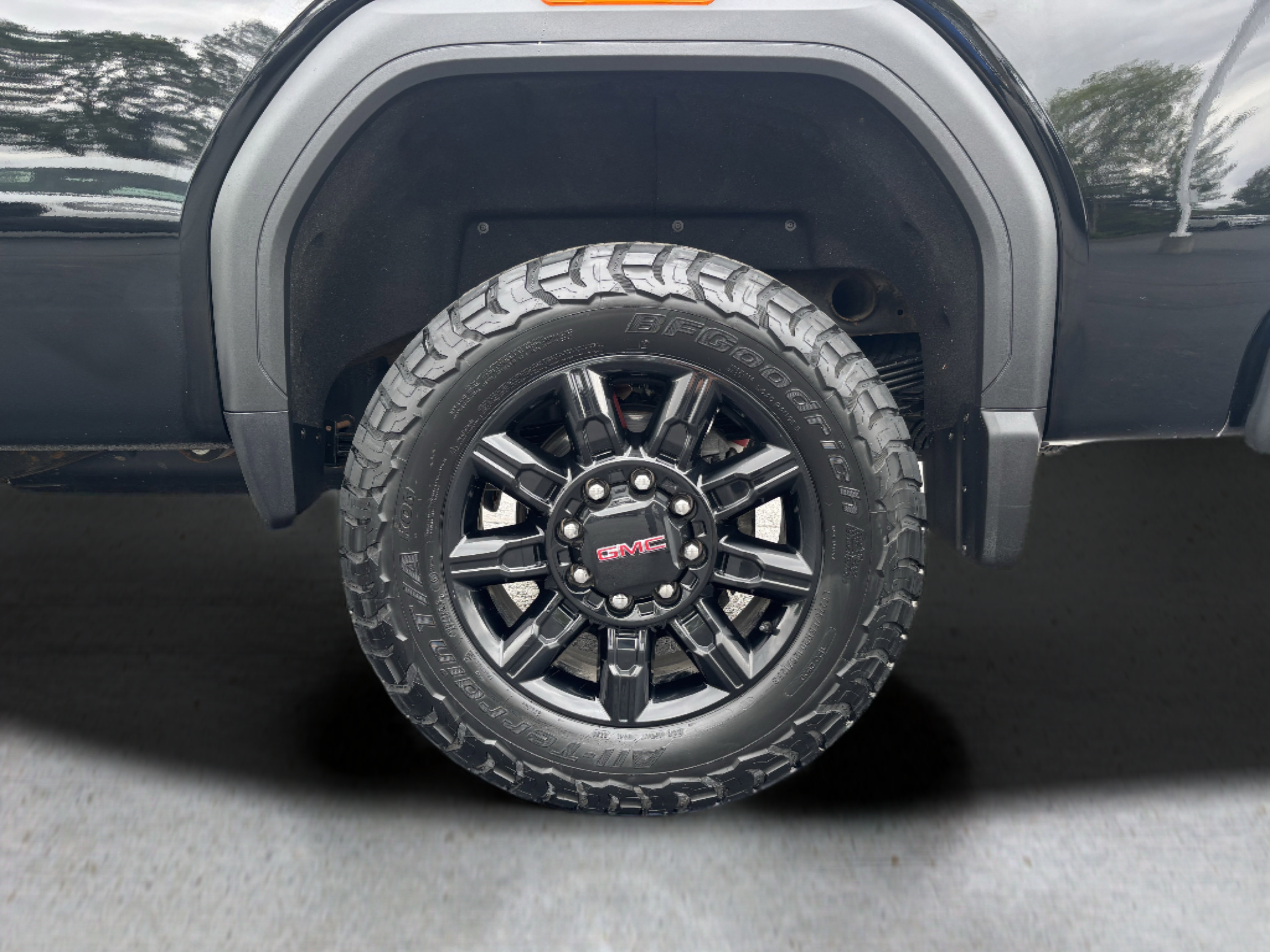 Used 2025 GMC Sierra 2500 AT4 w/ AT4 Premium Plus Package AWD/4WD image 35
