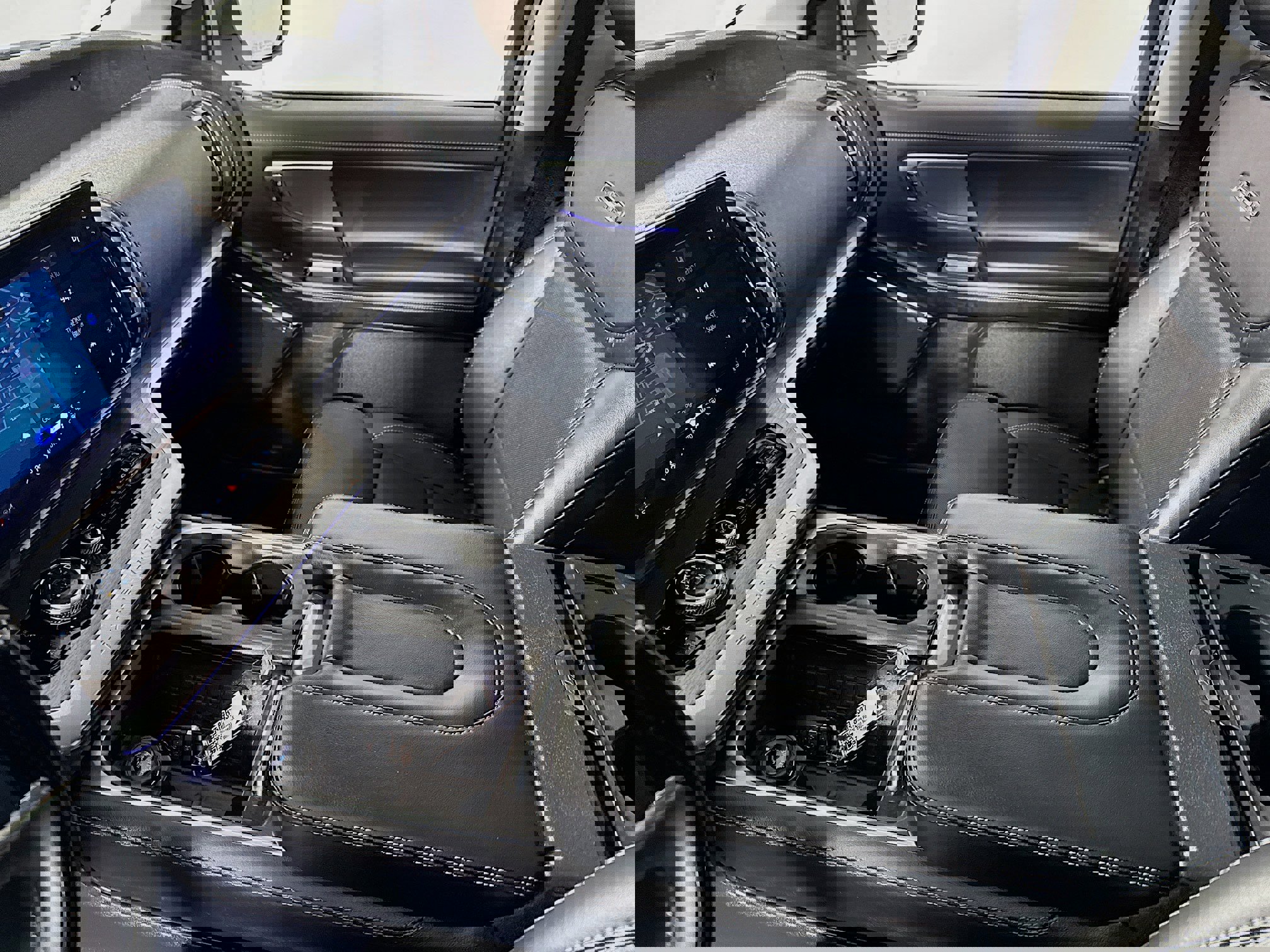 Used 2025 Ford Expedition Max Platinum image 26