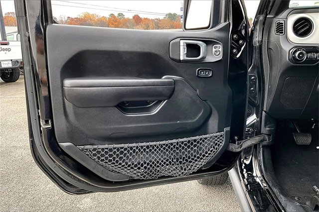 Used 2021 Jeep Wrangler Unlimited Islander image 17