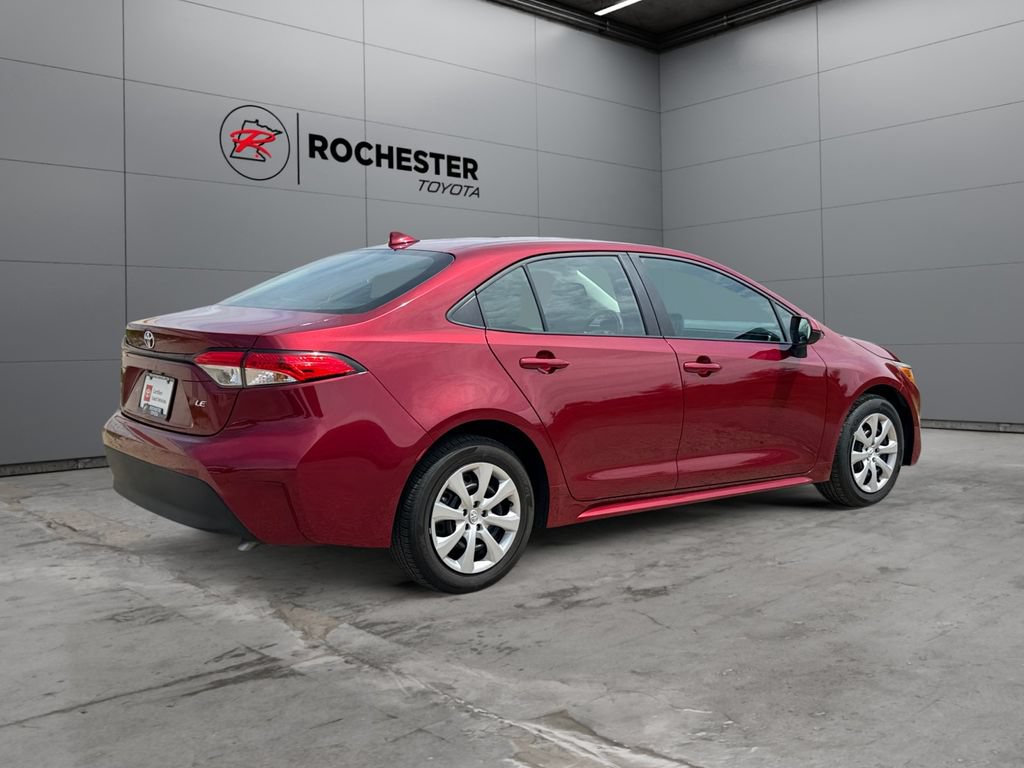 Certified 2025 Toyota Corolla LE FWD image 5