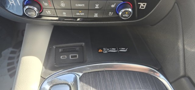 Used 2023 Buick Enclave Avenir w/ Avenir Technology Package image 23