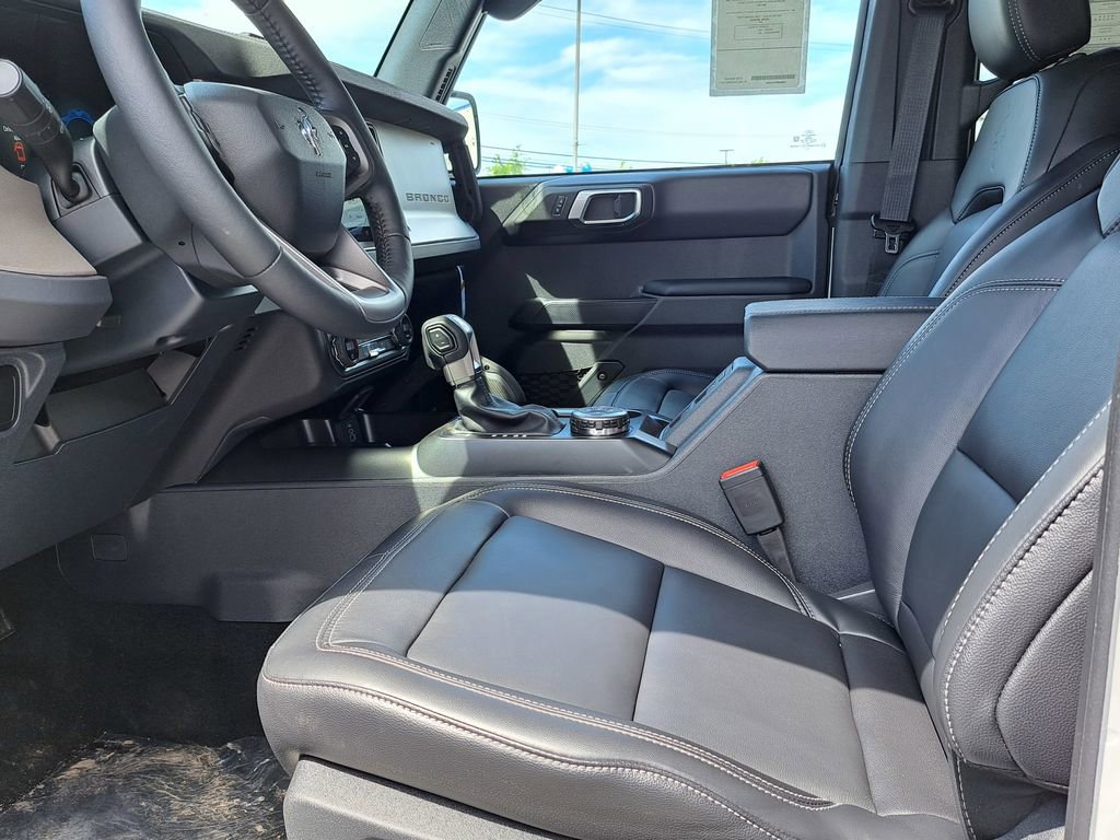 New 2026 Ford Bronco Outer Banks w/ Sasquatch Package AWD/4WD image 12
