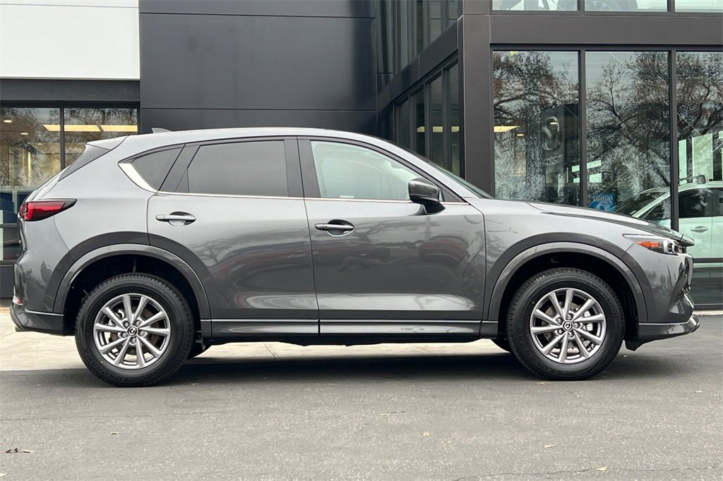 New 2025 MAZDA CX-5 AWD 2.5 S w/ Preferred Package image 4