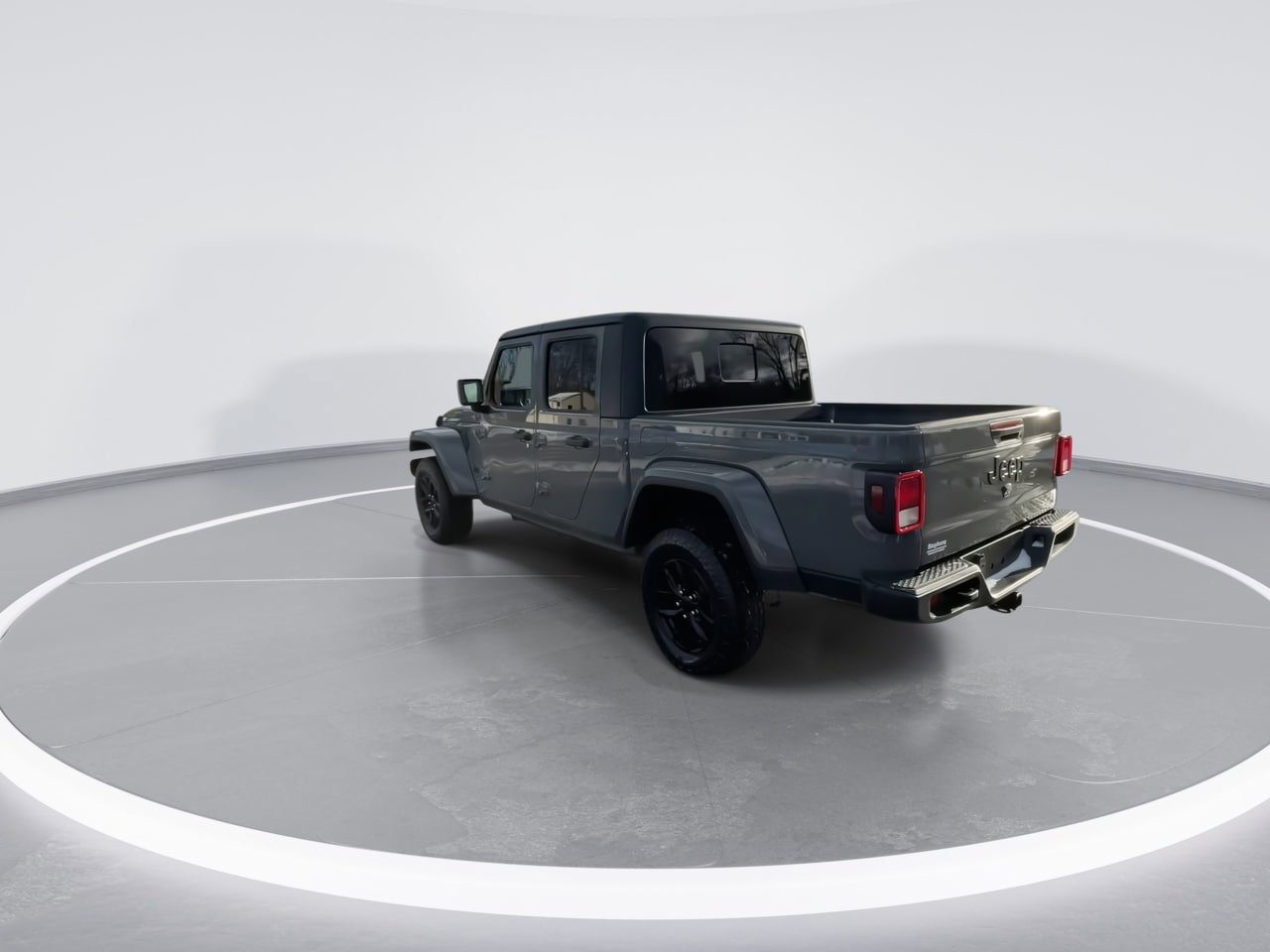 Used 2022 Jeep Gladiator Sport AWD/4WD image 6