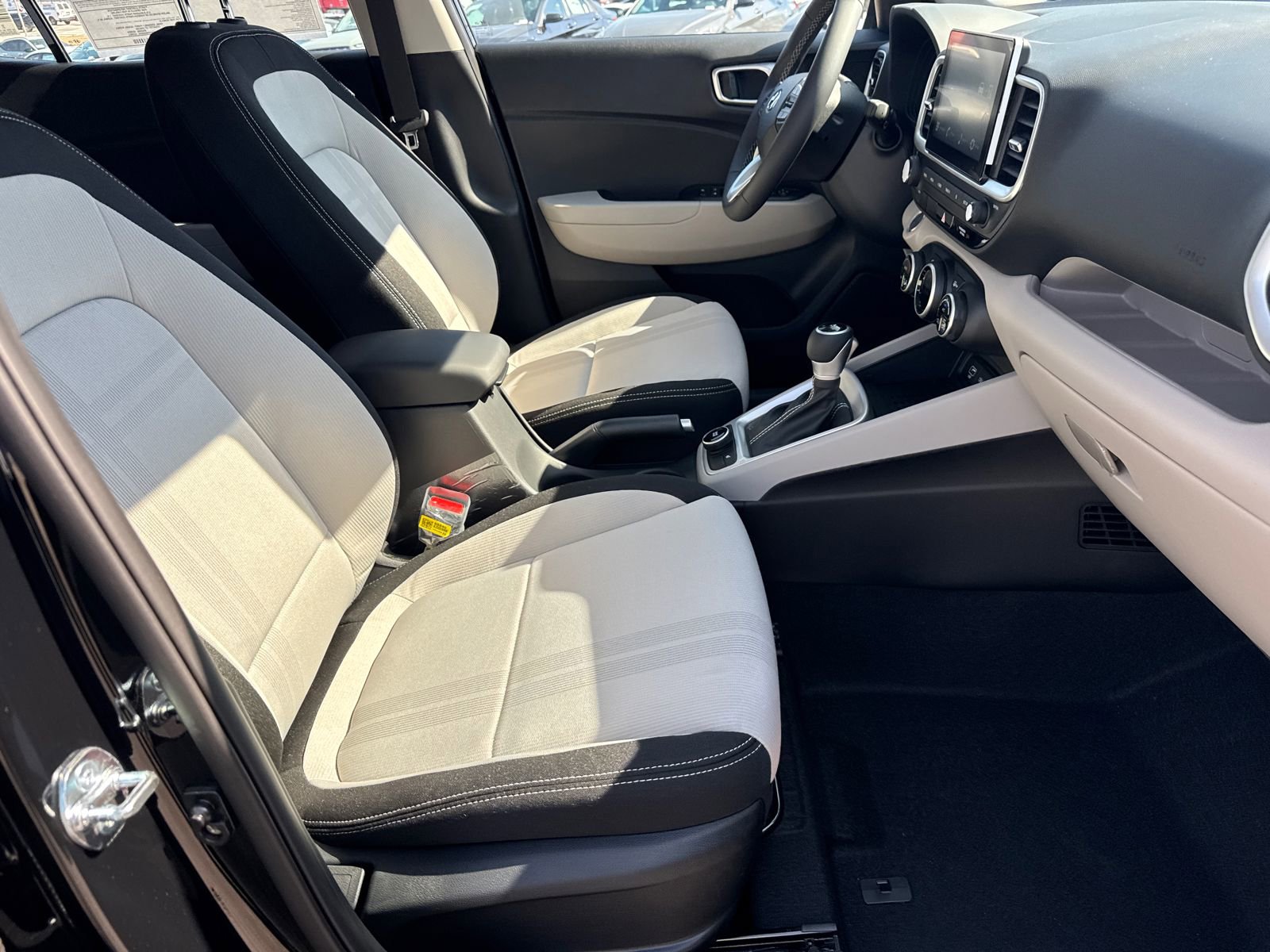 New 2026 Hyundai Venue SEL FWD image 14