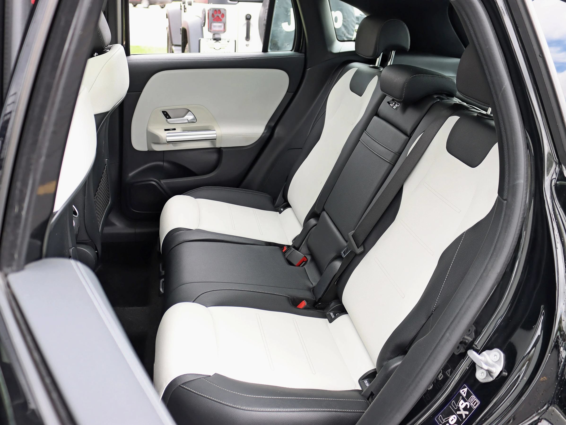 Used 2021 Mercedes-Benz GLA 35 AMG 4MATIC image 29