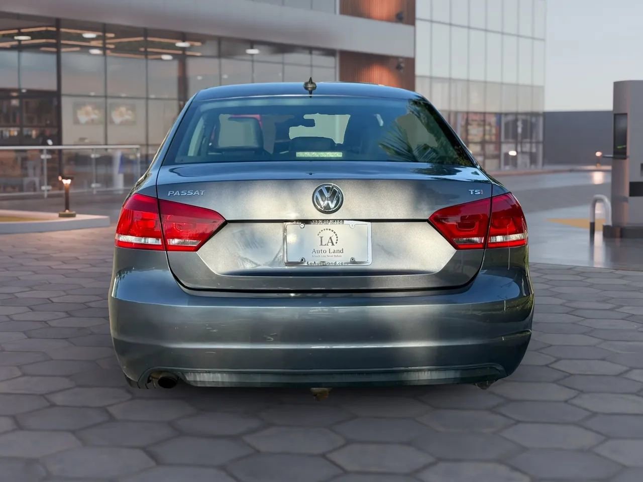 Used 2015 Volkswagen Passat 1.8T Wolfsburg Edition FWD image 5