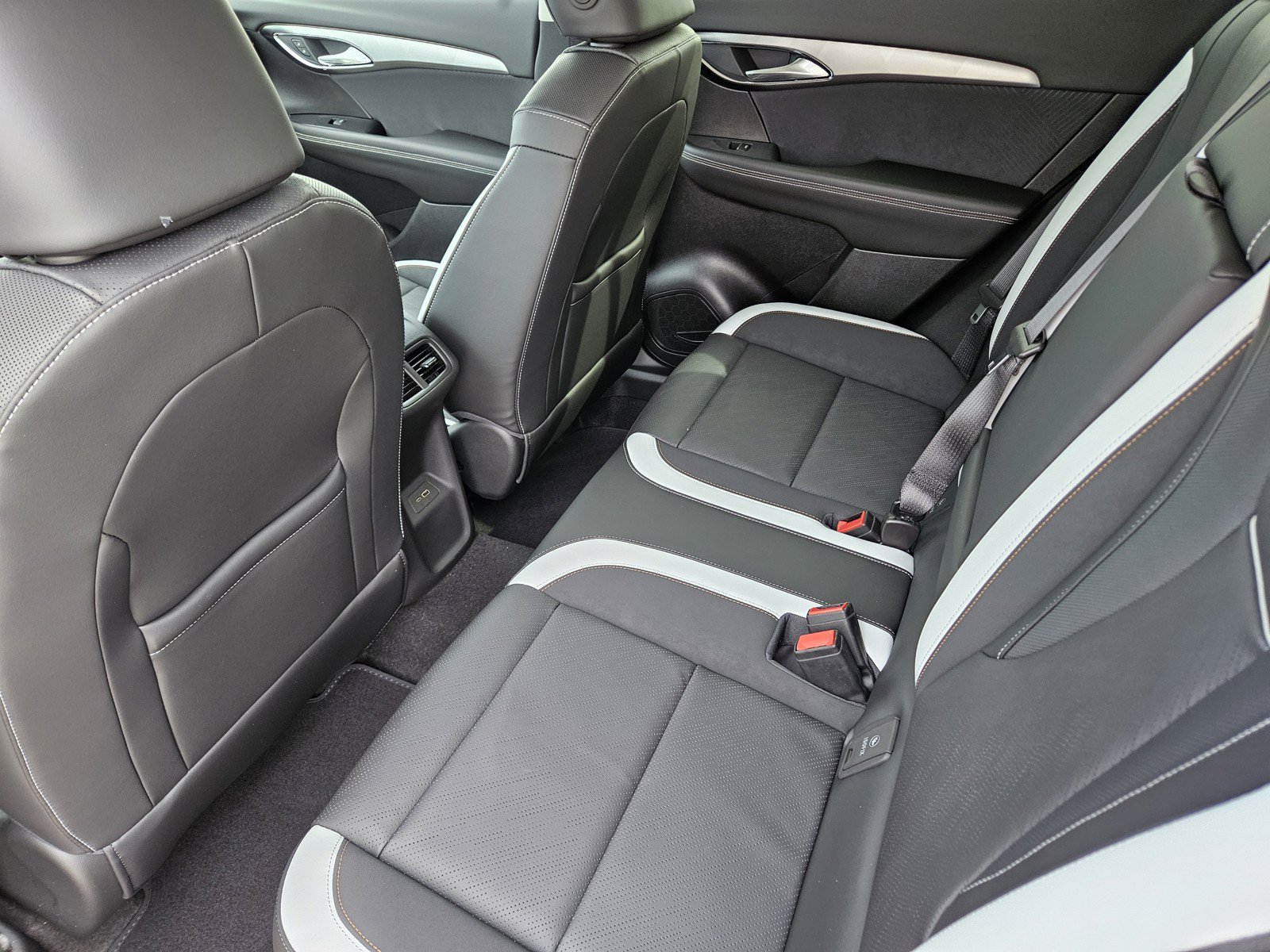 New 2026 Buick Envision Sport Touring AWD/4WD image 19
