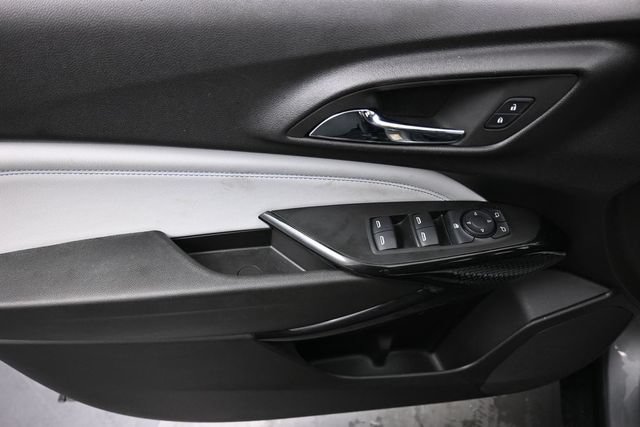 Used 2025 Chevrolet Trax LT FWD image 13