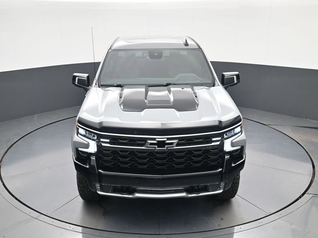 Used 2025 Chevrolet Silverado 1500 ZR2 w/ Dark Appearance Package image 33