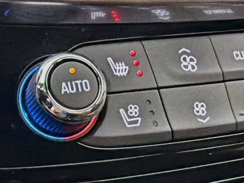 Used 2019 Buick LaCrosse Avenir w/ Driver Confidence Package II AWD/4WD image 21