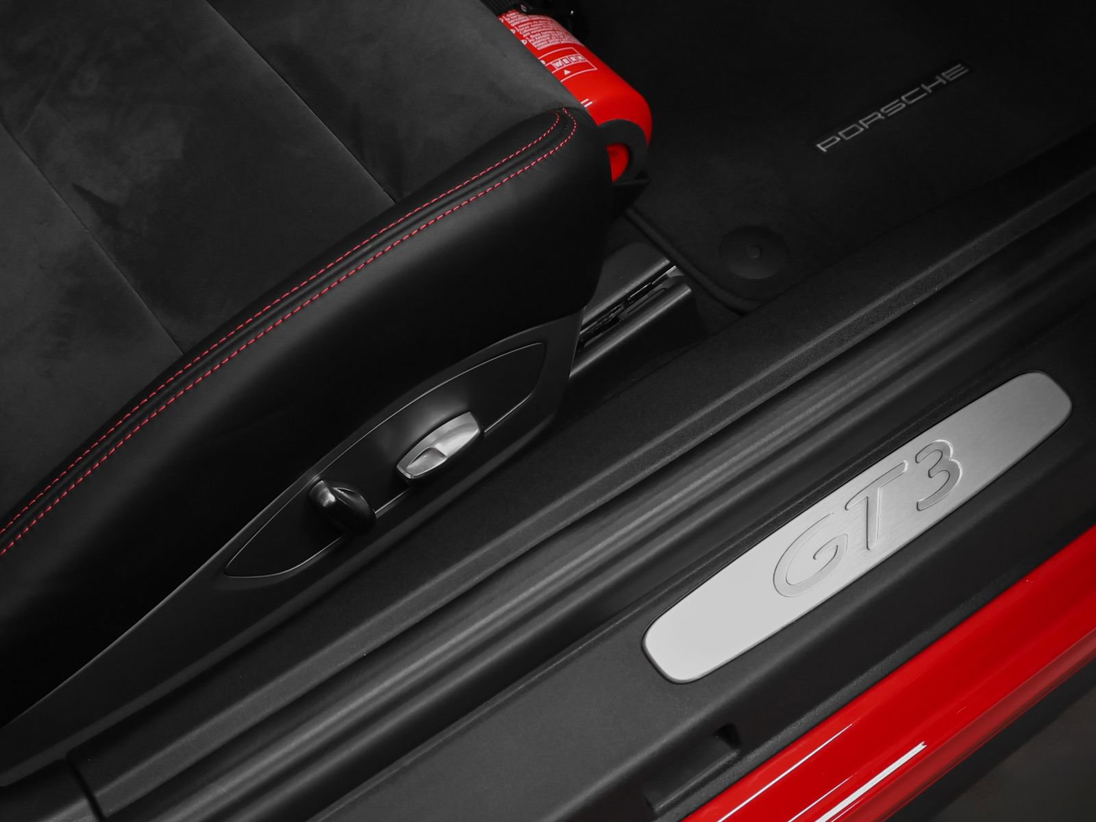 Certified 2018 Porsche 911 GT3 image 28