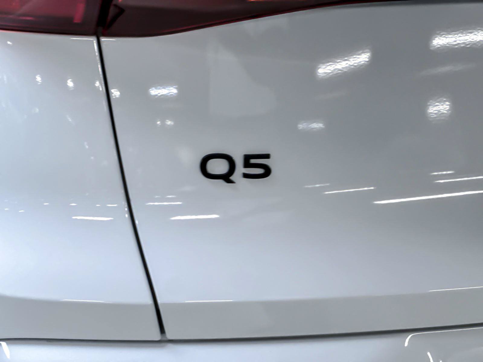 Used 2025 Audi Q5 Premium w/ Convenience Package AWD/4WD image 27
