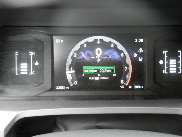 Used 2025 Toyota 4Runner SR5 AWD/4WD image 22