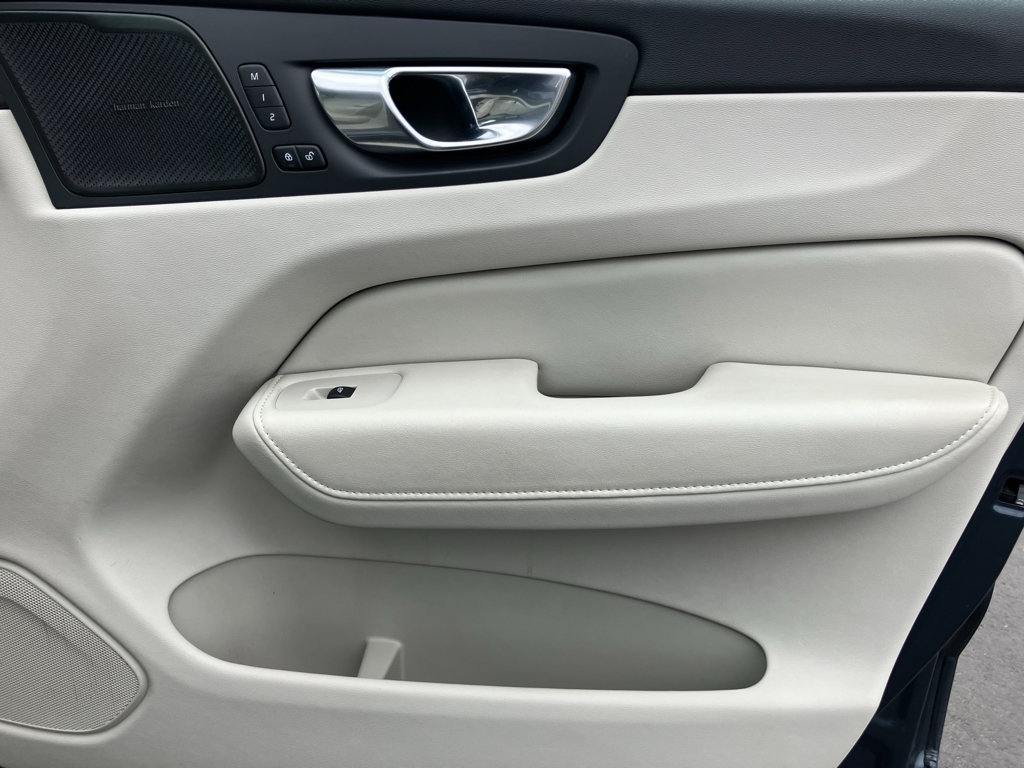 Used 2021 Volvo XC60 T6 Inscription w/ Advanced Package image 30