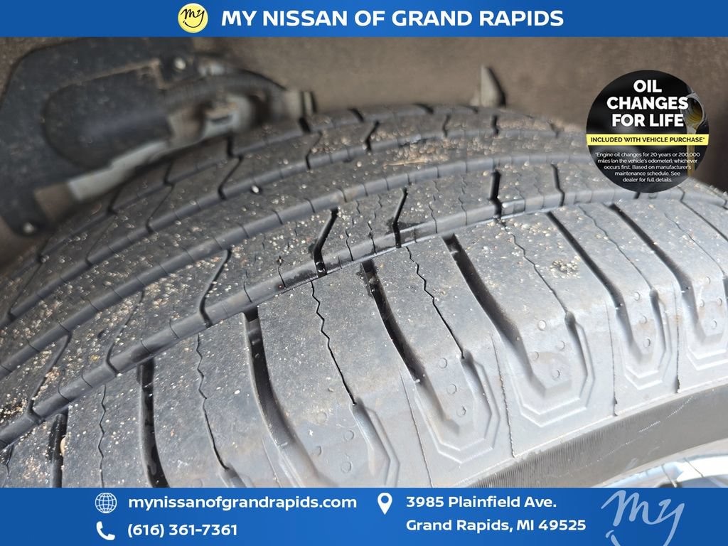 Used 2023 Nissan Rogue SL AWD/4WD image 36