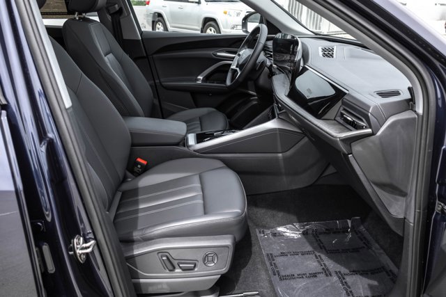 Used 2025 Audi Q5 Premium w/ Convenience Package AWD/4WD image 26