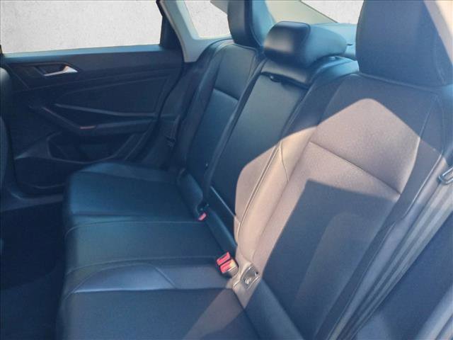 Used 2019 Volkswagen Jetta SEL w/ Cold Weather Package image 11