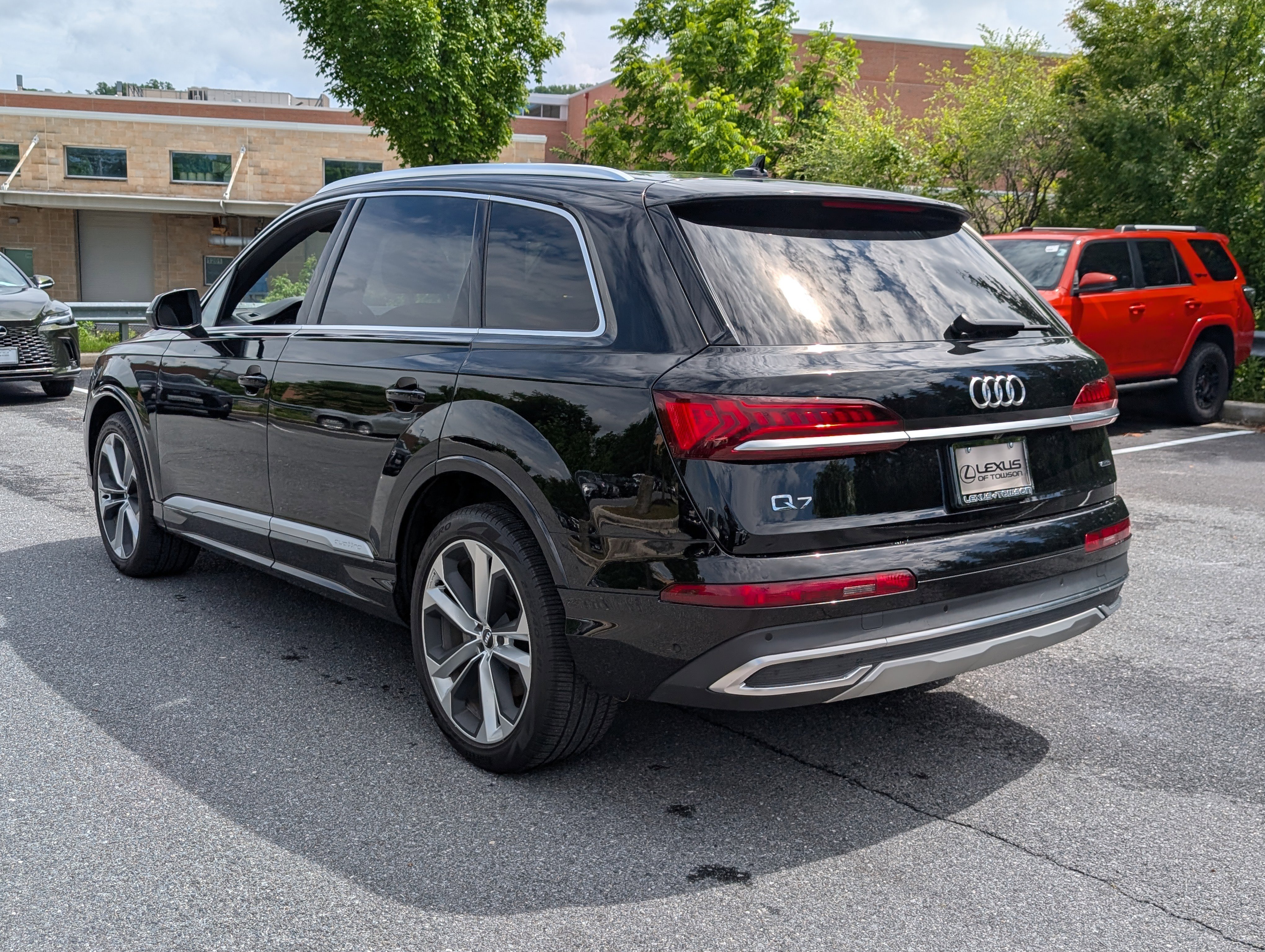 Used 2020 Audi Q7 3.0T Premium Plus w/ Premium Plus Package AWD/4WD image 5