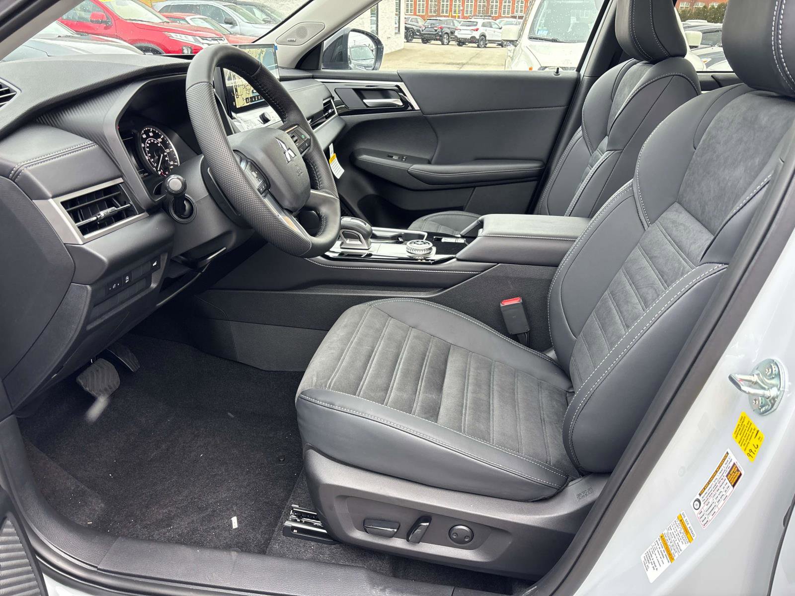 New 2026 Mitsubishi Outlander Trail Edition image 7