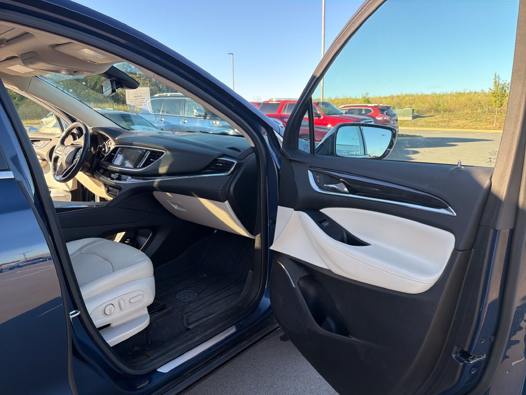 Used 2023 Buick Enclave Essence w/ Experience Buick Package FWD image 38