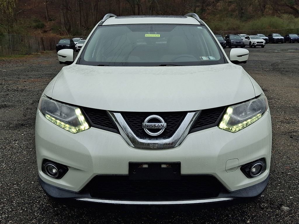 Used 2016 Nissan Rogue SL w/ SL Premium Package image 2