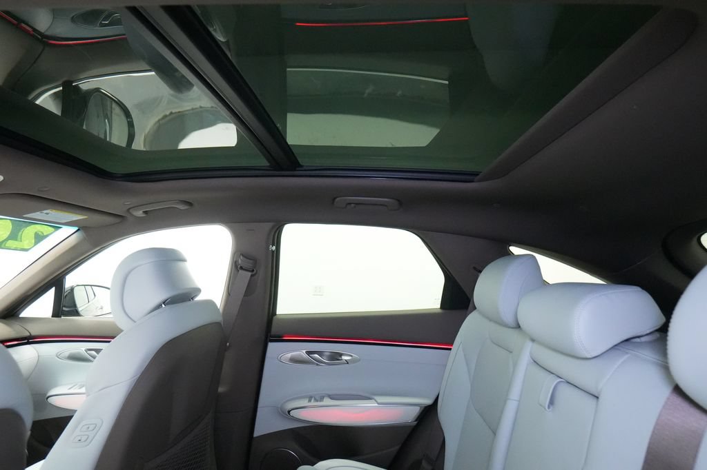 New 2026 Genesis GV70 2.5T Advanced AWD/4WD image 25