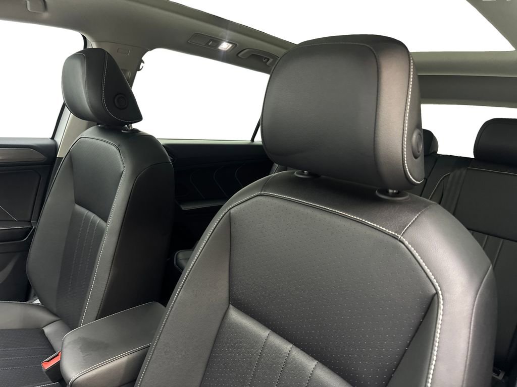 Used 2024 Volkswagen Tiguan SE FWD image 27