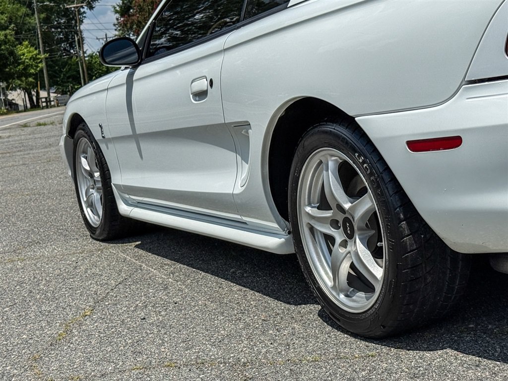 Used 1997 Ford Mustang Cobra RWD image 22