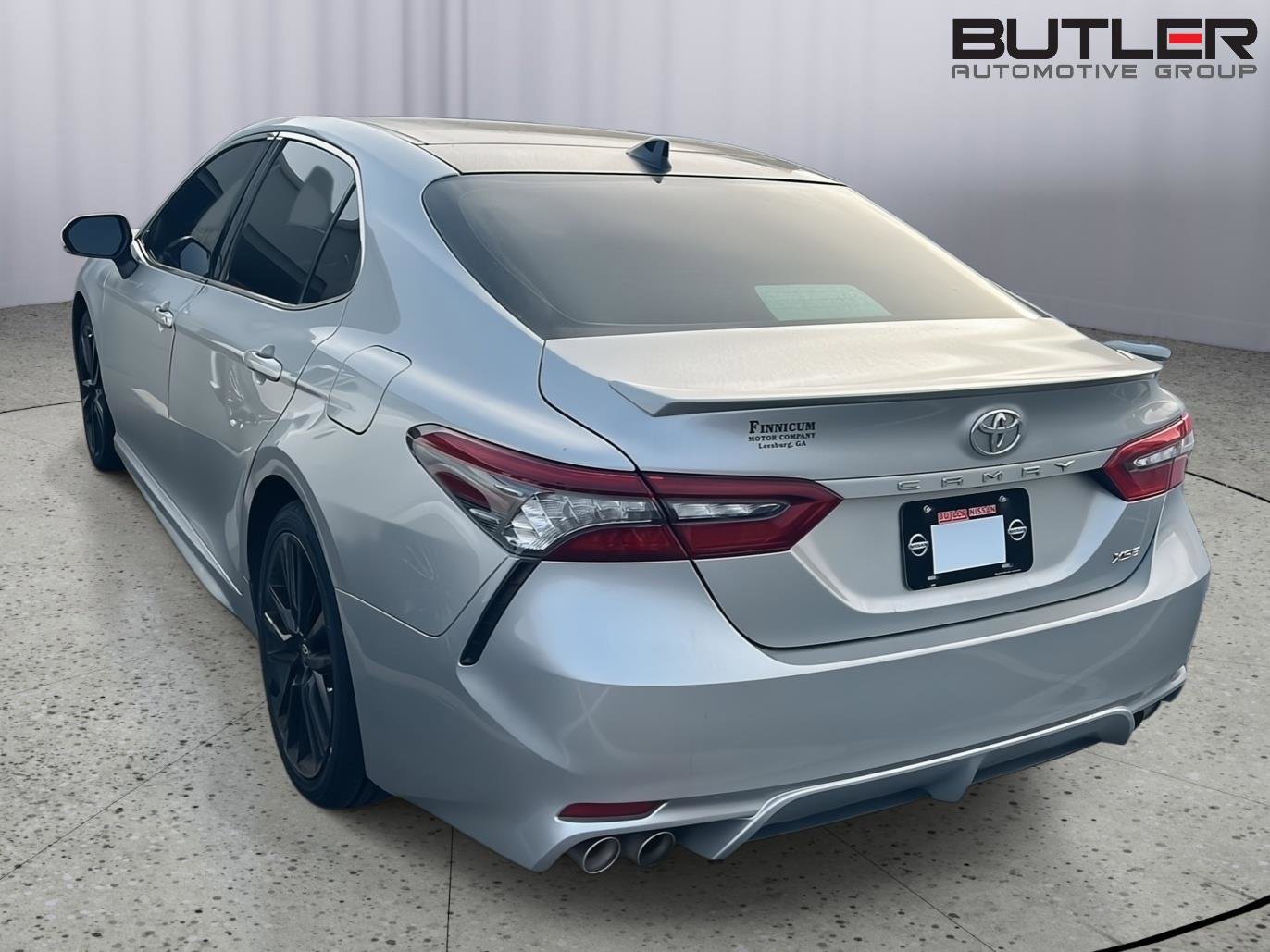 Used 2022 Toyota Camry XSE image 10